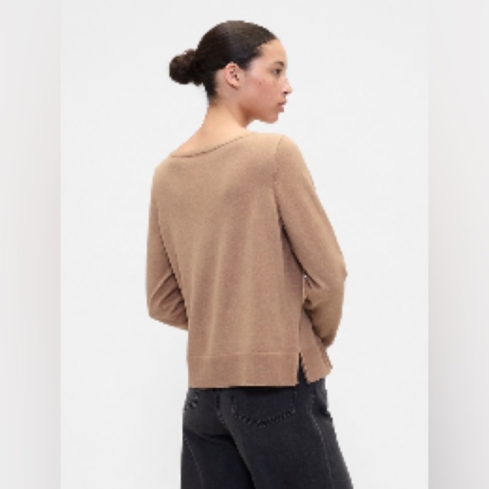 GAP Relaxed Boatneck Sweater